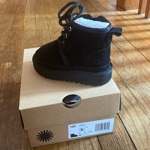 Ugg Black T Neumel 2 size 6 in toddler boots